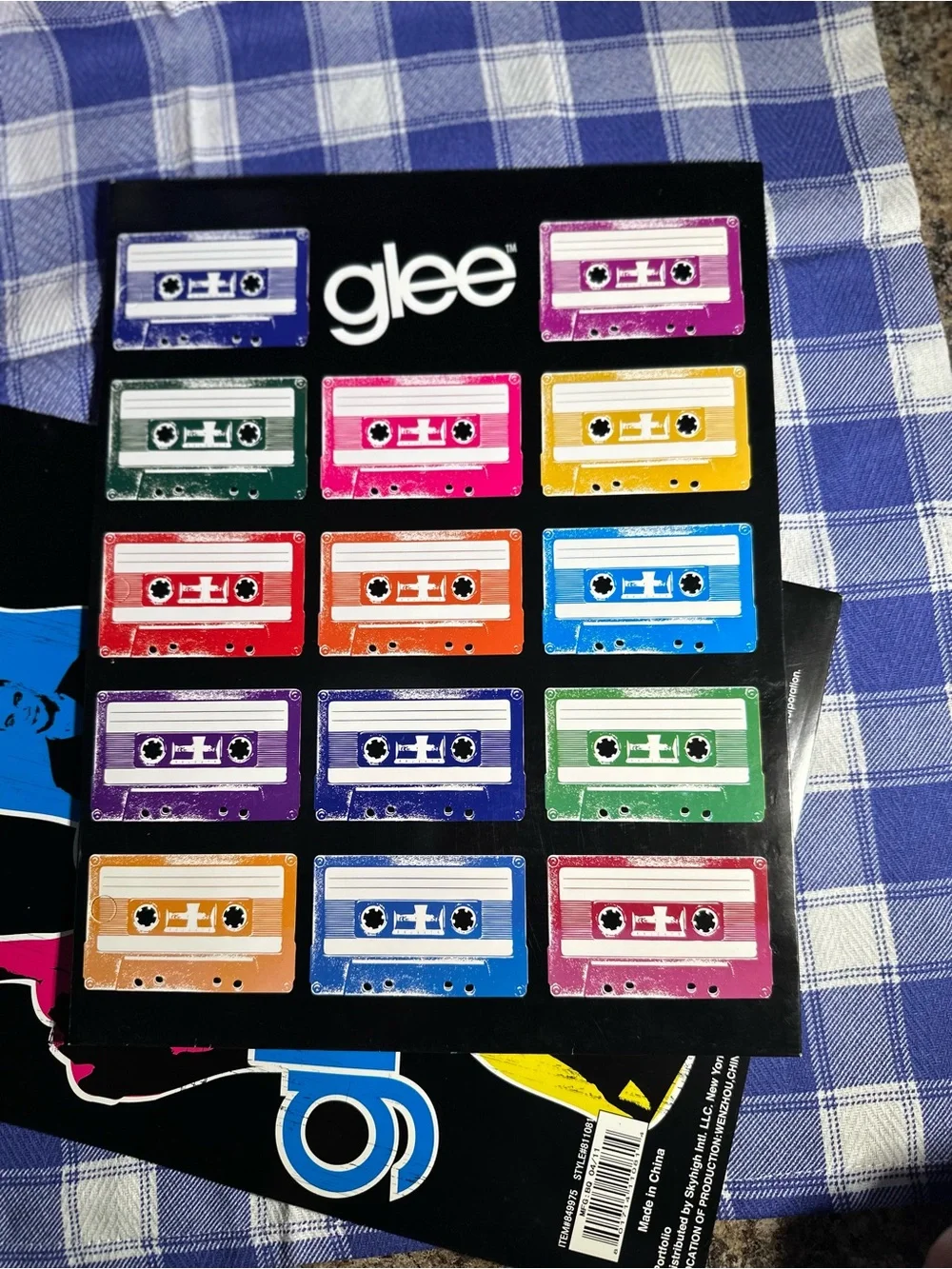 2011 Glee (set of 3) 3 hole portfolio pocket folders Colorful Pop Art Decals
